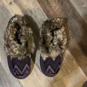 Wishcotton slippers size 9